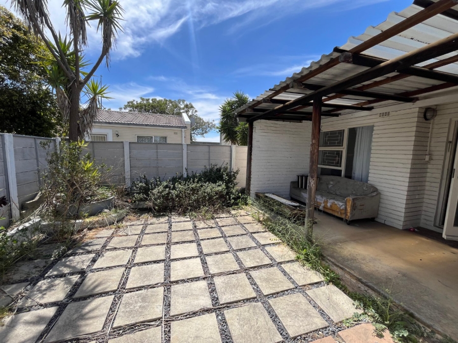 2 Bedroom Property for Sale in Table View Western Cape